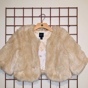 ✌️Faux fur coverup